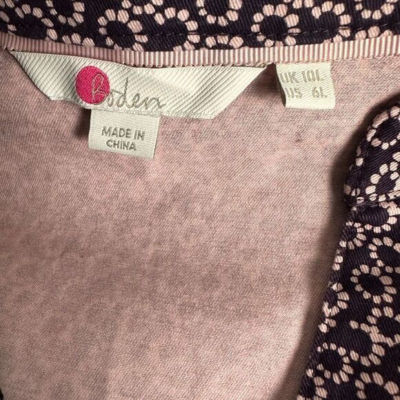 Boden Fig Sweet Petal Elizabeth Pocket V-Neck
Dress size 6L - Picture 3 of 9